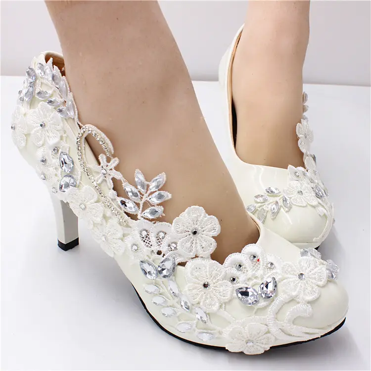 2023 Favorable Crystals Bridal Wedding Shoes Floral Pearl Appliqued High Heel Plus Size Round Toe Bridal Shoes