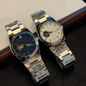 Reloj Automático de Lujo para Hombre, Diseño de Corazón Abierto, Esfera Azul, Brazalete de Acero, Personalizable OEM ODM, Venta al Por Mayor - Product Image 4