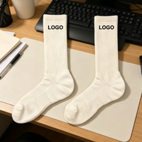 Chaussettes de sport mi-mollet en coton demi-éponge respirant à maille, couleur personnalisée, pour football et basketball