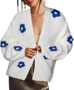 Vente en gros Nouveau <span class=keywords><strong>pull</strong></span> tricoté à motifs floraux pour femmes <span class=keywords><strong>Pull</strong></span> cardigan pour dames <span class=keywords><strong>Pull</strong></span> de Noël d'hiver imprimé pour filles - Product Image 4