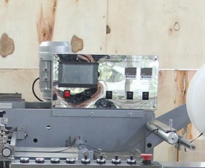 <strong>Automatic</strong> <strong>Label</strong> <strong>Screen</strong> <strong>Printing</strong> Machine for <strong>Printing</strong> on Ribbon and Lanyard Clothes Textile - Product Image 2