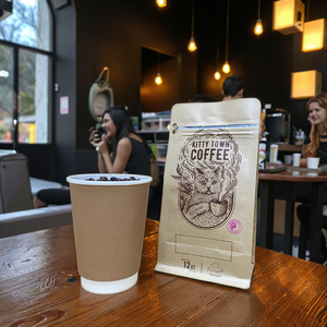 Al pacchetto di <span class=keywords><strong>caffè</strong></span> da asporto tazze di carta doppia parete a parete <span class=keywords><strong>singola</strong></span> Logo personalizzato 12 oz16oz tazza di <span class=keywords><strong>caffè</strong></span> riciclabile con coperchio per la caffetteria - Product Image 6