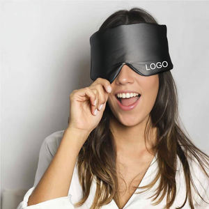 男性と女性のための桑シルク睡眠マスク調節可能なヘッドバンドフルサイズ大睡眠マスク黒 - Product Image 1