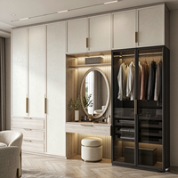 Système de dressing sur mesure haut de gamme avec coiffeuse et éclairage LED pour mobilier de chambre de villa et appartement