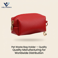 Distributeur de sacs à déjections pour animaux de compagnie, pochette de promenade pour chiot, en cuir PU rouge, avec clip pivotant en métal doré, attachable pour l'extérieur