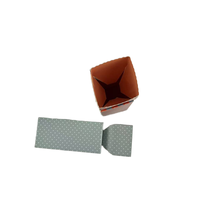 Boîtes à bonbons en papier kraft personnalisables pour les mariages et les anniversaires réutilisables avec revêtement UV et gaufrage pour le stockage d'expédition de bonbons