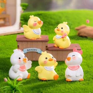 Adornos Decorativos de Micropaisaje, Patitos Amarillos de Resina Pequeños, Decoraciones para Coche, Accesorios para Llaveros, Juguetes de Jardín de Hadas para Niños - Product Image 2