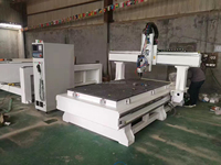 Centre d'usinage CNC à tête pivotante 4 axes 2136 avec changeur d'outils automatique (ATC) pour le fraisage du bois et de la pierre