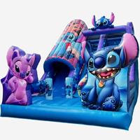 Toboggan gonflable commercial en PVC durable bleu avec motif de dessin animé, jeux de rebond et toboggan sur le thème des dessins animés