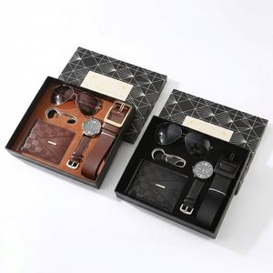 Set de Regalo al por Mayor Personalizado para Hombre: Reloj de Lujo, Cartera, Cinturón, Gafas de Sol y Llavero con Caja de Regalo Premium para el Día del Padre - Product Image 3