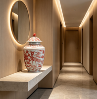 Pot en porcelaine rouge traditionnel chinois à motif floral de paon, avec couvercle, peint à la main, en céramique, pot à gingembre, ornement pour la maison