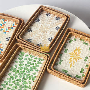 Plateau de service en rotin tressé fait main, mosaïque élégante en coquillages pour table basse, cuisine et décoration, idéal pour la restauration - Product Image 2