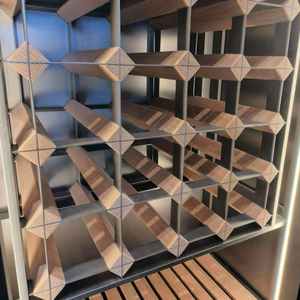 <span class=keywords><strong>Armoire</strong></span> de présentation de champagne et de vin à double zone en acier inoxydable sur mesure, style unique, réfrigérateur thermoélectrique, écologique - Product Image 6