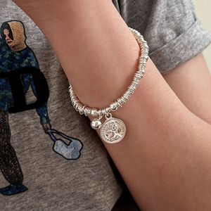 Bracelet à breloques en argent S925 pour femmes, chaîne de perles élastique avec pendentif en forme de pièce de monnaie, bijoux à porter au quotidien - Product Image 1