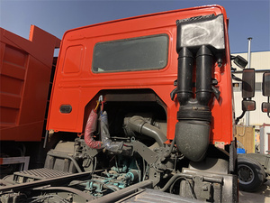 รถบรรทุกหัวลากมือสอง Sinotruk Euro2 ดีเซล 6x4 พวงมาลัยซ้าย HOWO 10 ล้อ รับน้ำหนัก 21-30 ตัน 371 แรงม้า กล้องมองหลัง 360 องศา - Product Image 2