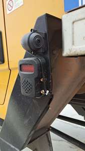 Sensor de Estacionamento com Alarme de Ponto Cego Ajustável, Radar BSD, Alto-falante de Alarme Lateral, LED Vermelho à Prova d'Água para Pedestres - Product Image 4