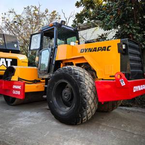 Rouleau compresseur Dynapac d'occasion CA25D CA301D CA251D à double moteur, 110 kW de puissance, excellentes performances, livraison rapide - Product Image 5