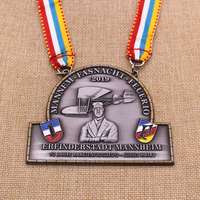 Médaille de championnat en métal robuste - Médailles personnalisées en alliage de zinc plaqué or imitation antique moulées sous pression