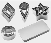 Ensemble de mini emporte-pièces avec boîte, 3 tailles par forme, en acier inoxydable, petits emporte-pièces pour argile polymère, petits moules à biscuits géométriques