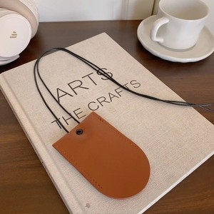 Collar de cuerda tejida en forma de corazón tridimensional de cuero de Venta caliente 2025 collar de gafas de sol con llave de moda Ins único - Product Image 2