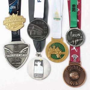 Prix d'usine, conception personnalisée, médaille de sport en alliage de zinc 3D dorée, médaille de marathon, ruban inclus - Product Image 4