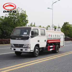 Camión de Limpieza de Calles Dongfeng de Alta Eficiencia con Capacidad de 8000L, Distancia entre Ejes de 3800mm, 4x2, con Rociador Frontal y Pulverizador Trasero - Product Image 2