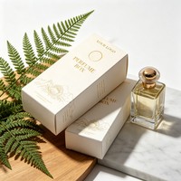 Boîtes d'emballage de parfum en papier recyclé personnalisées avec gaufrage doré, boîte cosmétique haut de gamme blanche pour soins de la peau et rouges à lèvres
