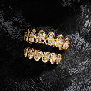 Las Mejores Joyas de Moda Hip Hop para Raperos: Grillz de Dientes con Zirconia Iced Out en Cruz Superior e Inferior para Hombres - Product Image 4