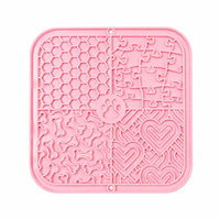 Grand bol en silicone en forme de cœur pour l'alimentation lente, tapis antidérapant à ventouse de qualité alimentaire, tapis de léchage moderne et élégant pour chiots et chatons