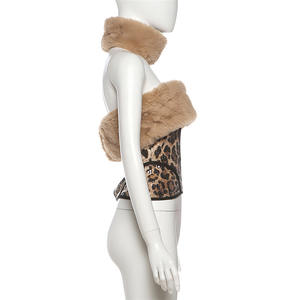 ชุดเซ็ตผู้หญิง Viviblook Z1230ST03 ใหม่ เสื้อครอปแขนกุดแบบไม่มีสาย แต่งปกขนสัตว์ ประดับเลื่อม กระโปรงผ้าพลัฌ ชุดสองชิ้น - Product Image 3