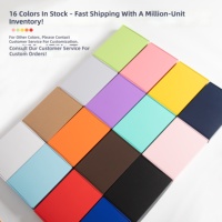 Boîte cadeau carrée grande blanche en carton ondulé extra-résistant coloré pour l'expédition d'avions en papier, avec impression personnalisée du logo et des dimensions