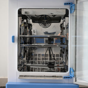 Constante temperatuur- en vochtigheidsincubator 80L met interne bevochtiging en touchscreen voor laboratorium en ziekenhuis - Product Image 3