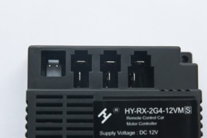 HY-RX-2G4-12V 어린이용 전동 자동차 교체 부품 플라스틱 컨트롤러 박스가 포함된 2.4G 원격 제어 수신기 키트 - Product Image 5