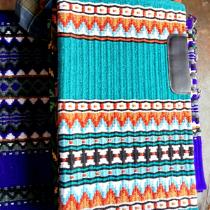 Tapis de selle en feutre de laine de Nouvelle-Zélande avec design tressé et doublure en tissu pour l'équitation de style western - Product Image 1