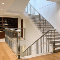 Balustres d'escalier en métal gris de luxe, de haute qualité, en alliage d'aluminium, pour balcons de villas - Vente en gros