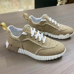 <span class=keywords><strong>Scarpe</strong></span> Sportive Casual Bianche in Denim Lavato con Lacci, Stile Unisex, Fodera in Vera Pelle, Antiscivolo, per Esportazione Uomo - Product Image 1