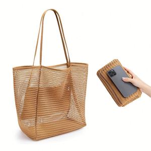 Bolso de playa de malla tipo panal plegable para mujer, bolso de hombro ligero y transpirable con bolsillo interior con cremallera para vacaciones en la piscina - Product Image 1