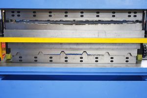 사다리꼴 프로파일을 가진 2 in 1 더블 레이어 벽 클래딩 쿠웨이트 용 아연 금속 루핑 기계 - Product Image 3