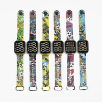 Montre numérique électronique pour enfants en plastique LED carrée à logo personnalisé, motif dessin animé, tendance 2026