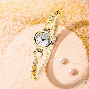Montre exquise en alliage pour femmes, compacte, haut de gamme, étanche, bracelet à quartz pour dames - Product Image 3