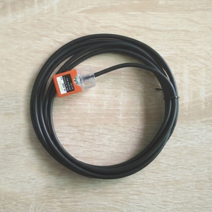 Capteur de proximité carré étanche IP67, réponse rapide 700 Hz, large plage de température (-25 à 80°C), protection contre les courts-circuits, 3 fils - Product Image 5