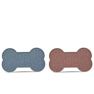 Tapis à lécher en silicone écologique antidérapant, lavable, pour animaux de compagnie, distributeur de nourriture lent, accessoire interactif pour chien - Product Image 5