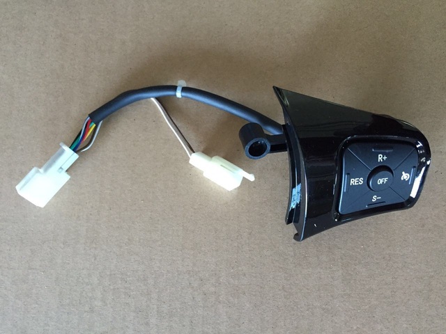 OE DZ97189584632 Steering Wheel WP Cruise Control Button Module for Shacman F3000 X3000 Heavy Truck