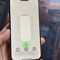 iPhone 16 Pro Max d'occasion débloqué A+ – Desert, Naturel, Blanc, Noir – 256 Go/512 Go/1 To