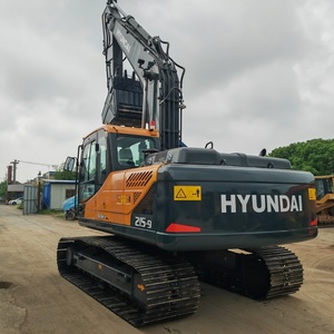 Excavatrice sur chenilles Hyundai 215-9T d'occasion coréenne, 20-21,5 tonnes, puissance 110 kW, capacité de la benne 0,92 m³, conception originale, moteur à prix réduit - Product Image 3