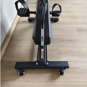 Precio barato Venta caliente Interior Gimnasio profesional Uso Marca Comercial Spinning Bike Bicicleta Estatica Precio de bicicletas estáticas - Product Image 2