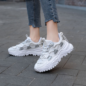 2024 nouveautés femmes mode plate-forme blanc baskets gros à lacets décontracté marche Style chaussures <span class=keywords><strong>femme</strong></span> vulcanisé chaussures de Sport - Product Image 2