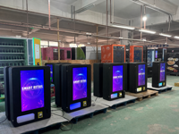 Distributeur automatique de tabac mural interactif de 32 pouces avec fonction SDK, prise en charge multilingue, paiement multiple et intégration cloud