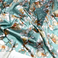 Tissu pour vêtements, tissu en polyester, satin en polyester, tissu jacquard à impression personnalisée pour pyjama femme