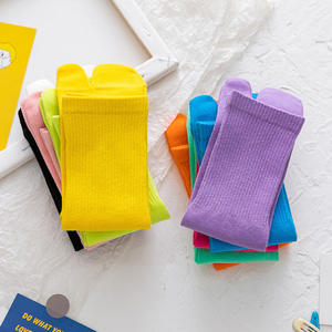 Calcetines Japoneses de Algodón Absorbente con Dos Dedos Separados, Calcetines Tabi hasta el Tobillo, Tejidos con Característica Transpirable para el Verano - Product Image 4